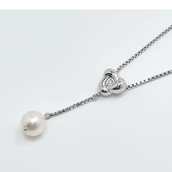 Tasaki Noevir Akoya Pearl & Diamond
Lariat Pendant Necklace*Silver *15-16"
Chain - Picture 5 of 11